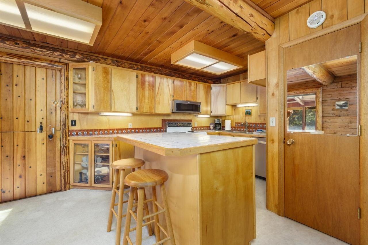 Alpine Meadows Log Holiday home *
